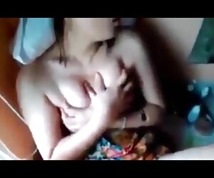 Cô gái, là xúc động cho đến khi cô ấy gái xinh thủ dâm xuất tinh xuất
